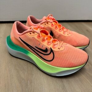 Size 8.5 - Nike Zoom Fly 5 Total Orange Ghost Green
